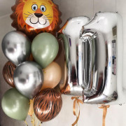Композиция из воздушных шариков со Львом на одиннадцать лет мальчику