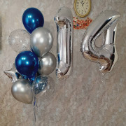 Композиция из гелевых шаров со звездой на 14 лет для мальчика