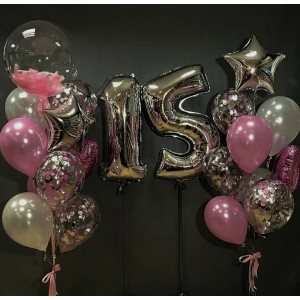 Композиция из шаров с гелием на 15 лет девочке с шаром с перьями