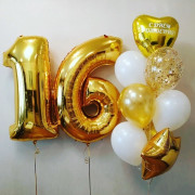 Композиция из шаров с гелием Золотые 16 лет