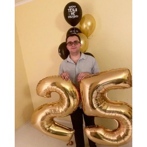 Композиция из шаров с шуточными оскорблениями на 25 лет
