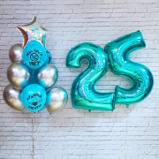 Композиция из гелевых шаров парню на 25 лет с прикольными надписями
