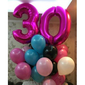 Букет воздушных шаров на юбилей 30 лет с розовыми цифрами и разноцветными шарами