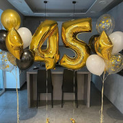 Композиция из шариков в подарок на 45 лет мужчине