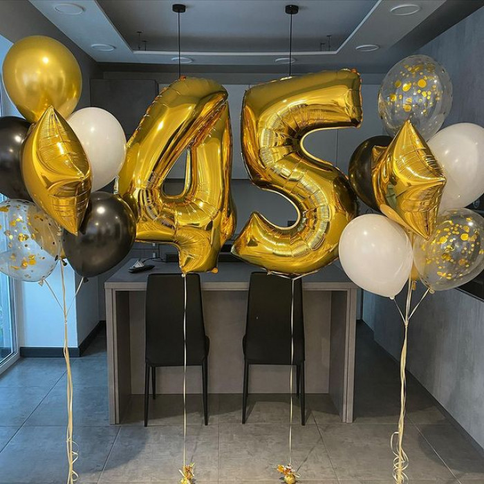 Композиция из шариков в подарок на 45 лет мужчине
