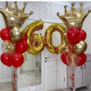 Композиция из гелевых шариков Королевские 60 лет