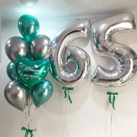 Композиция из воздушных шаров мамуле на 65 лет