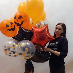 Букет гелевых шаров на Хеллоуин со звездами и оранжевыми улыбками