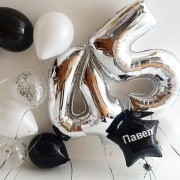 Набор на 45 лет мужчине со звездой и шарами под потолок