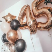 Композиция в цвете розовое золото на 45 лет для женщины