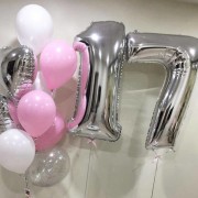 Композиция с цифрами и фонтаном на 17 лет девушке