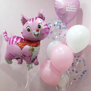 Композиция из шаров с кошечкой и именным сердцем для доченьки