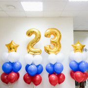 Композиция из воздушных шаров Триколор на 23 февраля с цифрами