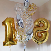 Композиция из шаров с гелием на 18 лет со звездами и с конфетти