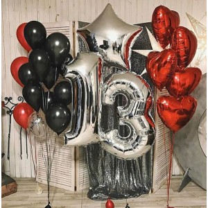 Композиция из шаров на 13 лет с большой звездой и сердцами любимой доченьке