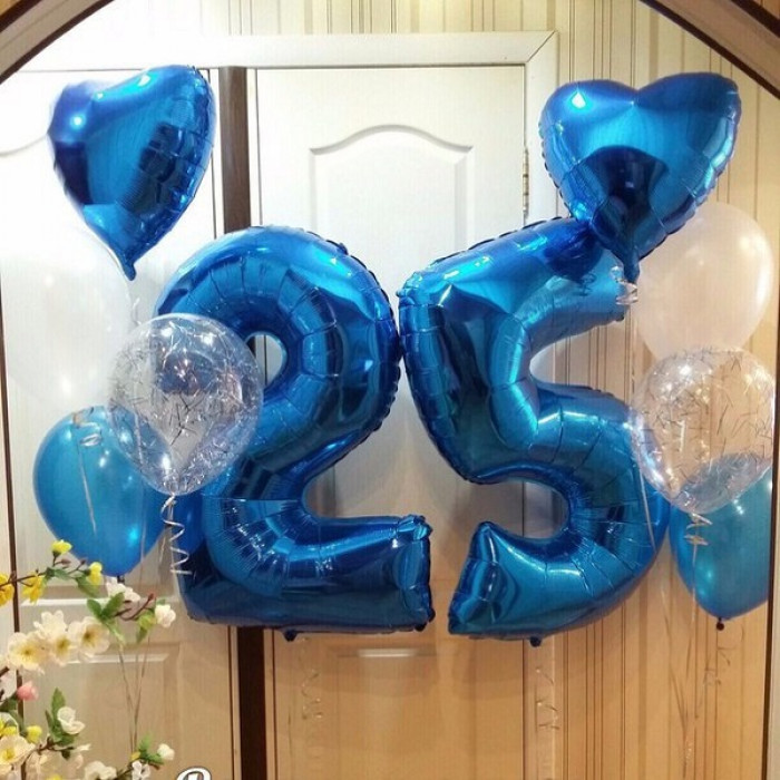 Композиция для любимого с синими сердечками на 25 лет