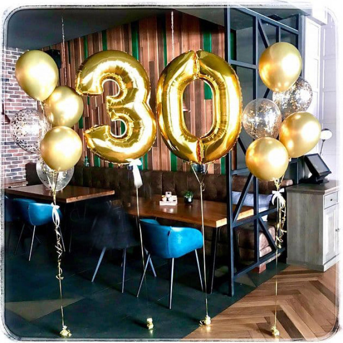 Композиция в золоте на 30 лет для девушки