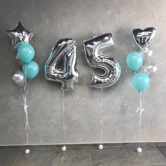 Набор с серебряными шарами на 45 лет