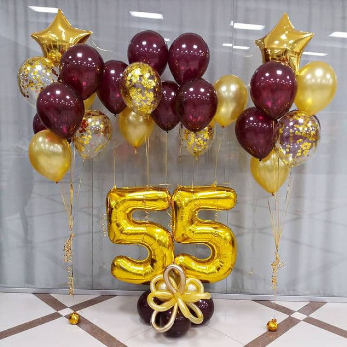 Набор с винными и золотыми шариками и двумя звездами на 55 лет женщине