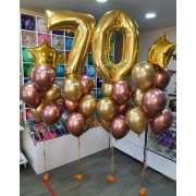 Композиция из букетов с шарами хром на 70 лет 