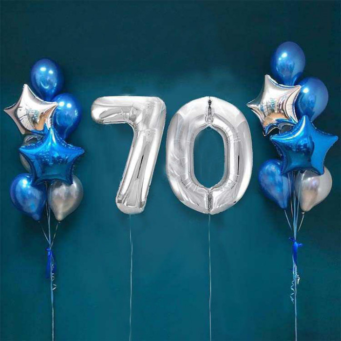 Композиция в синем цвете с двумя фонтанами и цифрами на 70 лет для мужчины