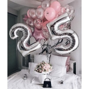 Композиция из шаров с гелием в подарок на 25 лет девушке