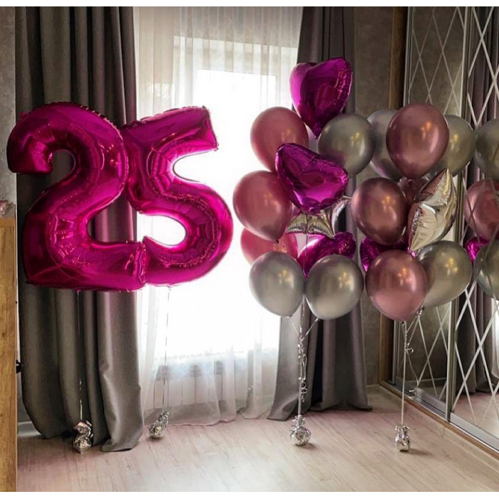 Композиция из шаров с гелием на 25 лет с цифрами фуксия