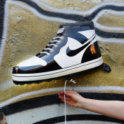 Фигурный шар Стильные кеды, черно-белые - дополнительное фото #1