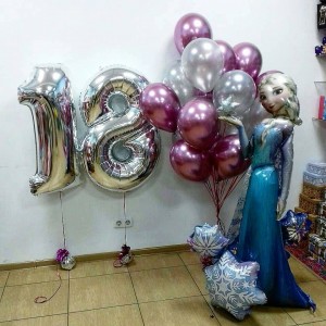 Композиция из шариков с цифрами и Эльзой на День Рождения