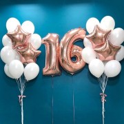 Композиция из воздушных шаров белых со звездами на 16 лет девушке