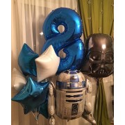Композиция из воздушных шариков с Роботом и Шлемом Дарта Вейдера на восемь лет мальчику