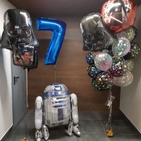 Композиция из шариков с гелием Звездные войны с роботом АР2Дэ2(R2D2)