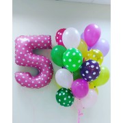 Композиция из шариков в горошек на День Рождения